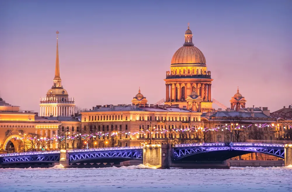 Rusya'nın İki Başkenti Moskova & St. Petersburg Ajet İle 5 Gece VKO-LED