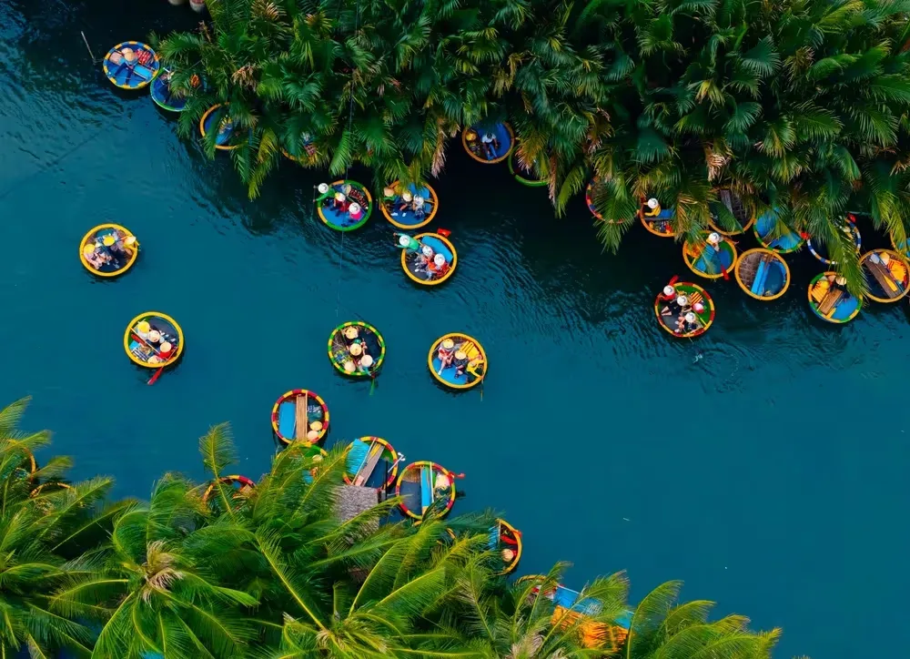 Platinum Mavi ve Kırmızı Ejderha “Vietnam ve Çin” THY ile 10 gece (SGN-PEK) Ho Chi Minh City (3) - Hanoi (2) - Halong Bay (1) - Şanghay (2) - Pekin (2) | Tüm turlar ve giriş ücretleri dahil |