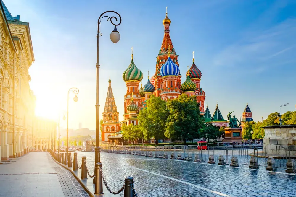 Rusya'nın İki Başkenti Moskova & St. Petersburg Ajet İle 5 Gece Vize Dahil VKO-LED