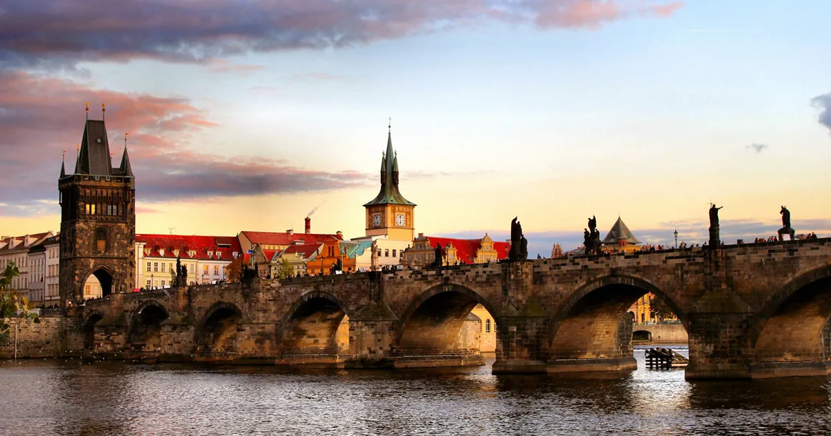 PRAG TURU AJET HAVAYOLLARI İLE 3 GECE 4 GÜN